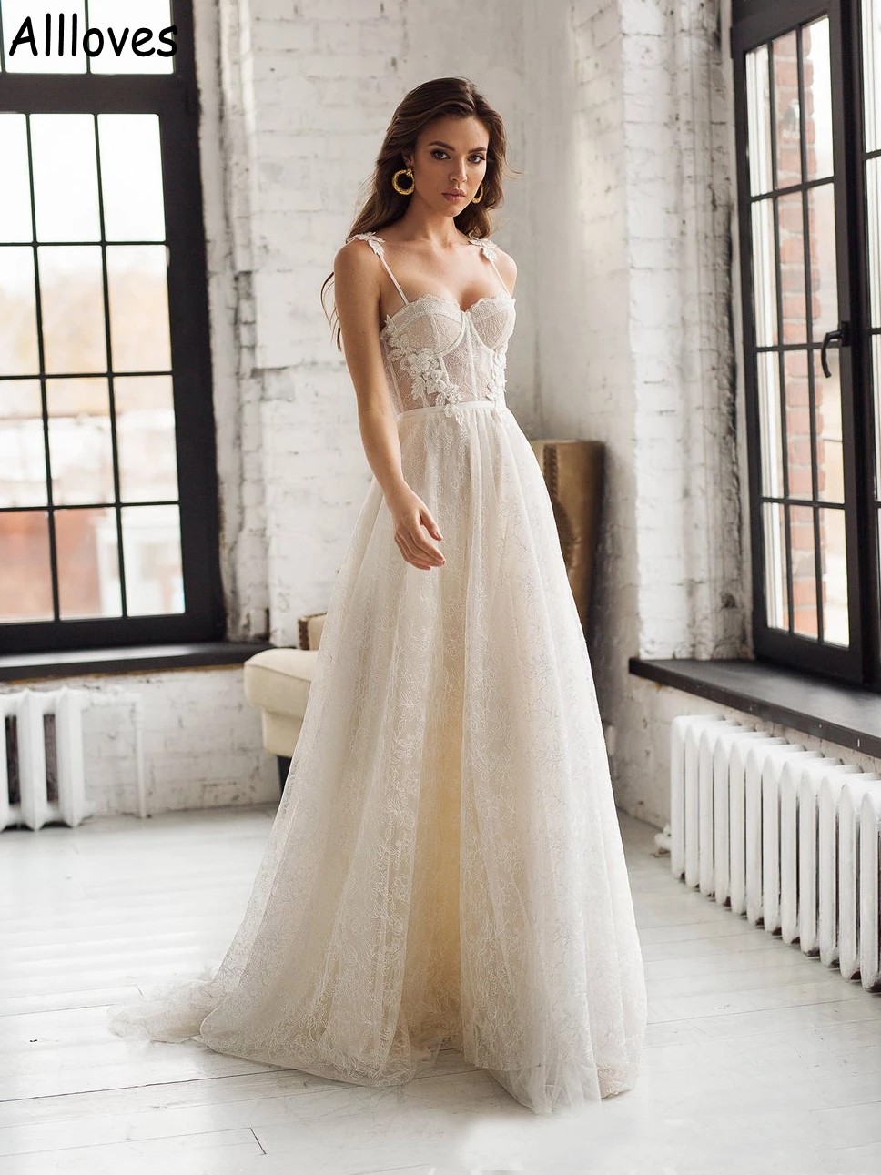 Fairy Style A Line Wedding Dresses Sexy Spaghetti Straps Lace Appliques Sleeveless Boho Garden Bridal Gowns Sexy Open Back Sweep Train Bride Robes de Mariee CL1568