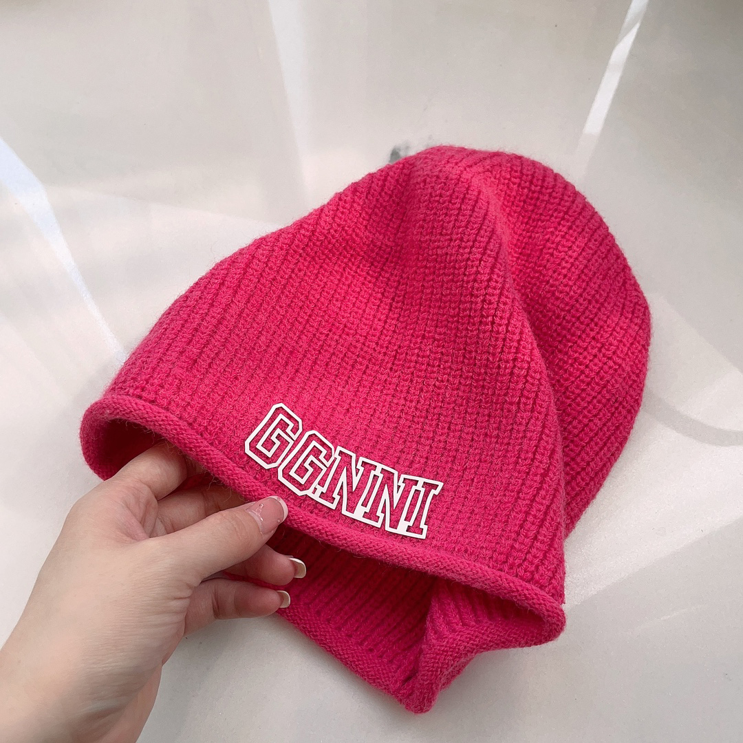 Designers beanie luxurys knit hats keep warm Denmark fashion daily casual Eye-catching personality Good-looking gift Cool street fashion very nice