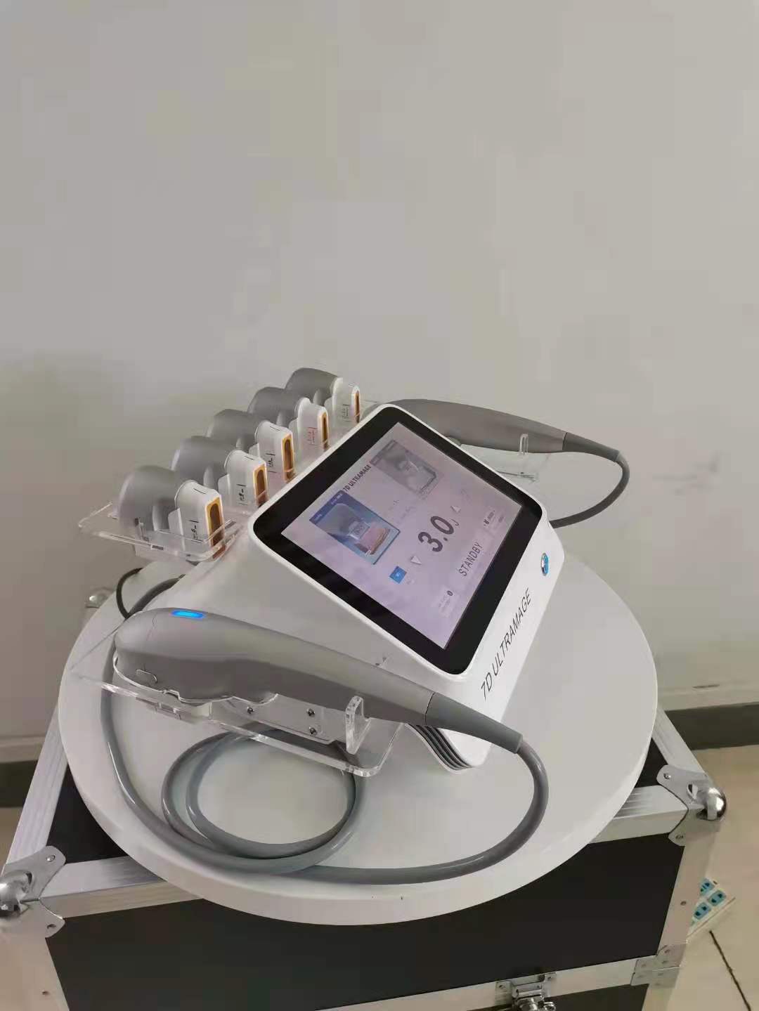 しわ除去用のポータブル7D HIFUマシンアンチエイジングスマス高強度焦点超音波の美容スパサロン機器工場価格超音波療法マシン