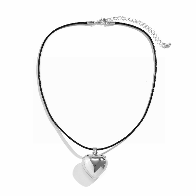 Corde noire Simple avec collier pendentif grand coeur pour femmes accessoires de bijoux d'amour élégants à la mode sur le cou mode fille