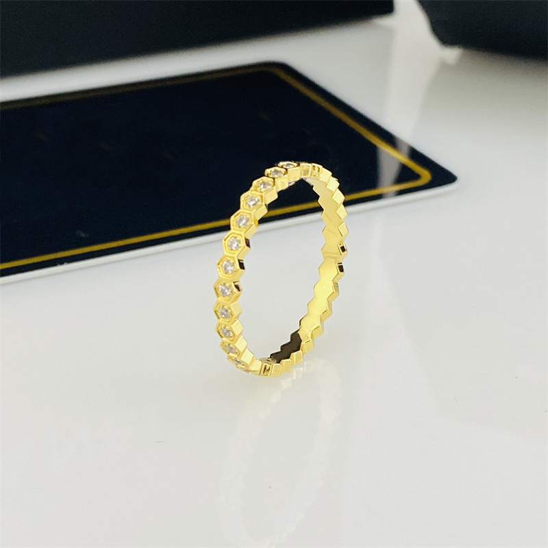 Love Ring Mens Anneaux Classic Luxury Designer Bijoux Femmes Titane en acier Alloy Gold Plated Silver Rose Never Fade pas allergic278y