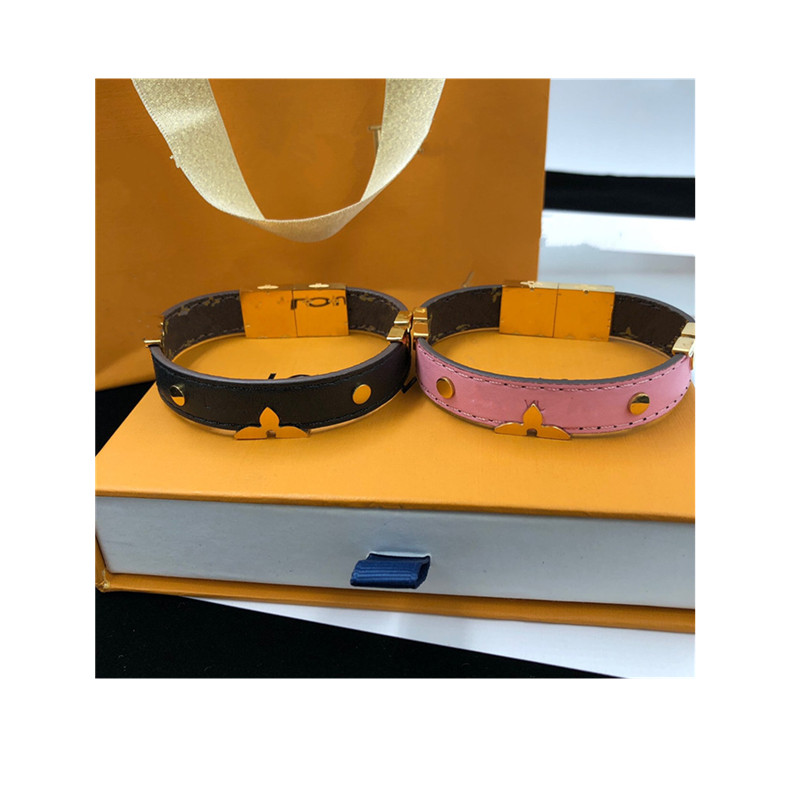Avec BOX Designers Fleur Charme Bracelets Qualité Cuir Femmes Hommes Bracelet En Or Rose Noir Clors Lettre Marque Bracelets Bijoux259G