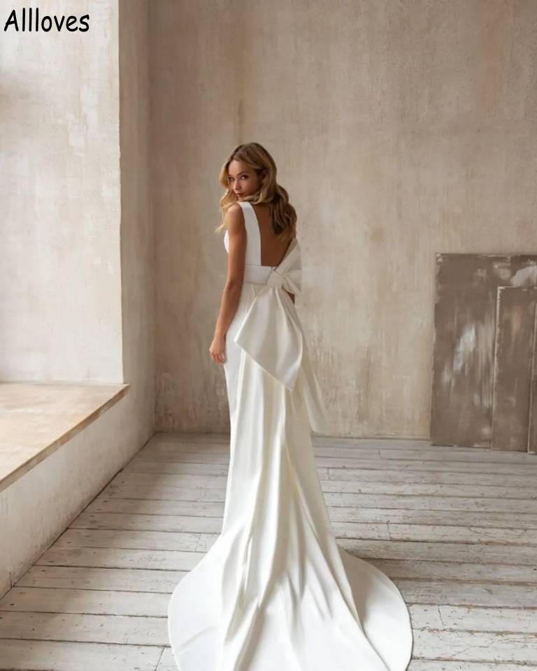 Modern Deep V Neck Mermaid Wedding Dresses With Big Bow Elegant Satin Boho Garden Bridal Gowns Sweep Train Sexig ￶ppen bakre mode BRODS DE MARIEE CL1587