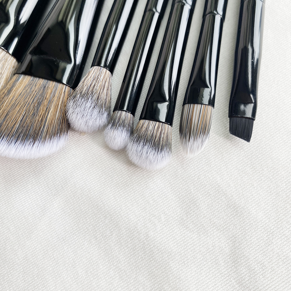 New Black Makeup Brushes Set - Cerdas sintéticas suaves Beauty Face Eye Foundation Powder Blush Eye Shadow Higlighter Shape Contorno Cosméticos Herramientas de mezcla