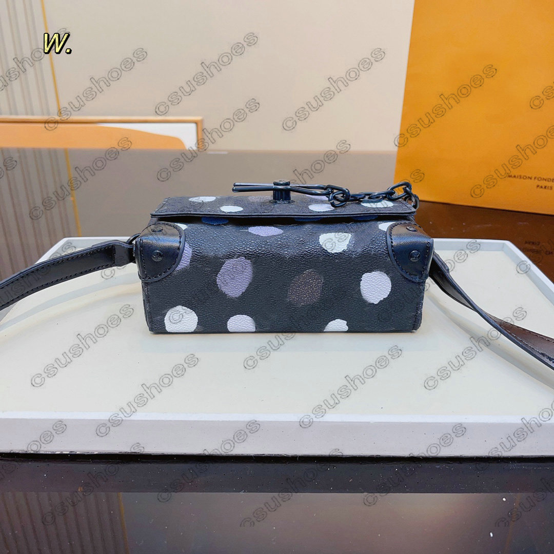 23ss Vapur Giyilebilir Mesaj Çantası Erkek Lüks Dot Trunk MINI Messenger Omuz Crossbody Flap Çanta X Yayoi Kusama S Lock Man Tasarımcılar Çanta M81852 M81746