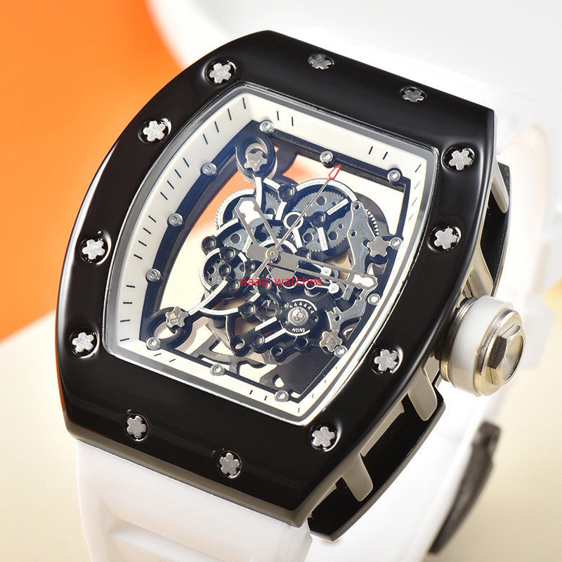 Génération de conception creuse Case en céramique Hollow Design Watch of a Small Movement Trend Business Quartz Watches254r