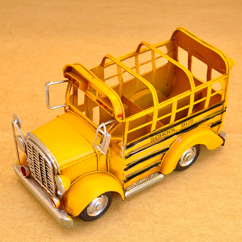 Fer Métal Rétro Vintage Autobus Scolaire Modèle Voitures À La Main Ornement Enfant Jouet Jaune Voiture Étudiant Stylo Conteneur Écritoire Brosse Pot pour Noël Enfants Cadeau D'anniversaire 2-1