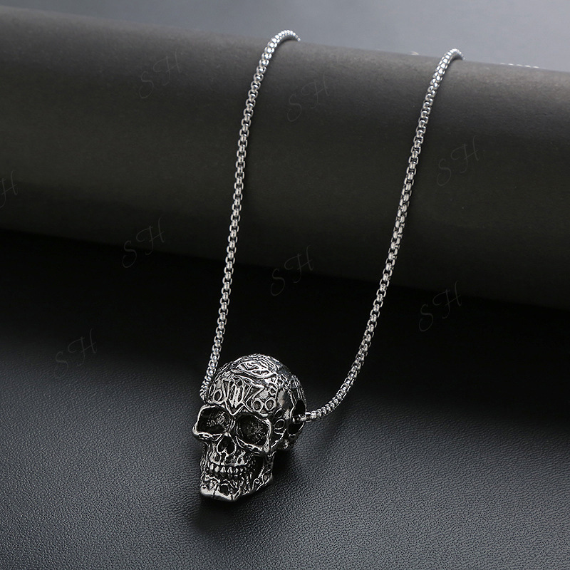 Stainless Steel Skull Pendant Necklace Trendy Men And Women Personality Domineering Design Necklace