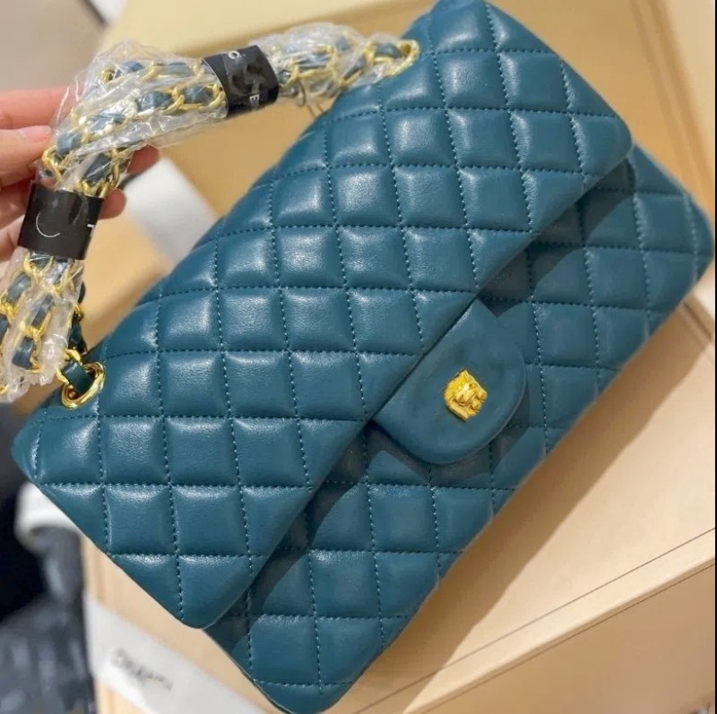 Hot Women Luxurys Designers bags Black calfskin Bags Shoulder Handbag Clássico Couro Estilo Coração Cadeia Dourada Tote Mensageiro Banquete Compras Casamento Lazer 2023