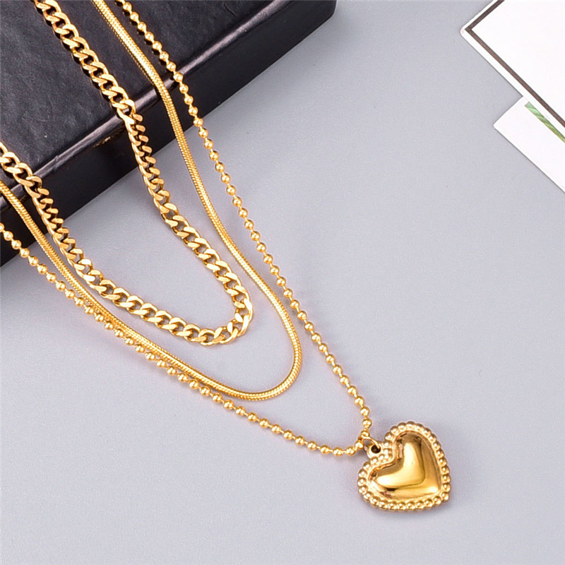 Hip Hop Jewelry 316L Titanium Steel Designer Necklace Woman Three Layers Cuban Link Chain Heart Pendant 18k Gold Plated Punk Fashion Womens Choker Necklaces Party