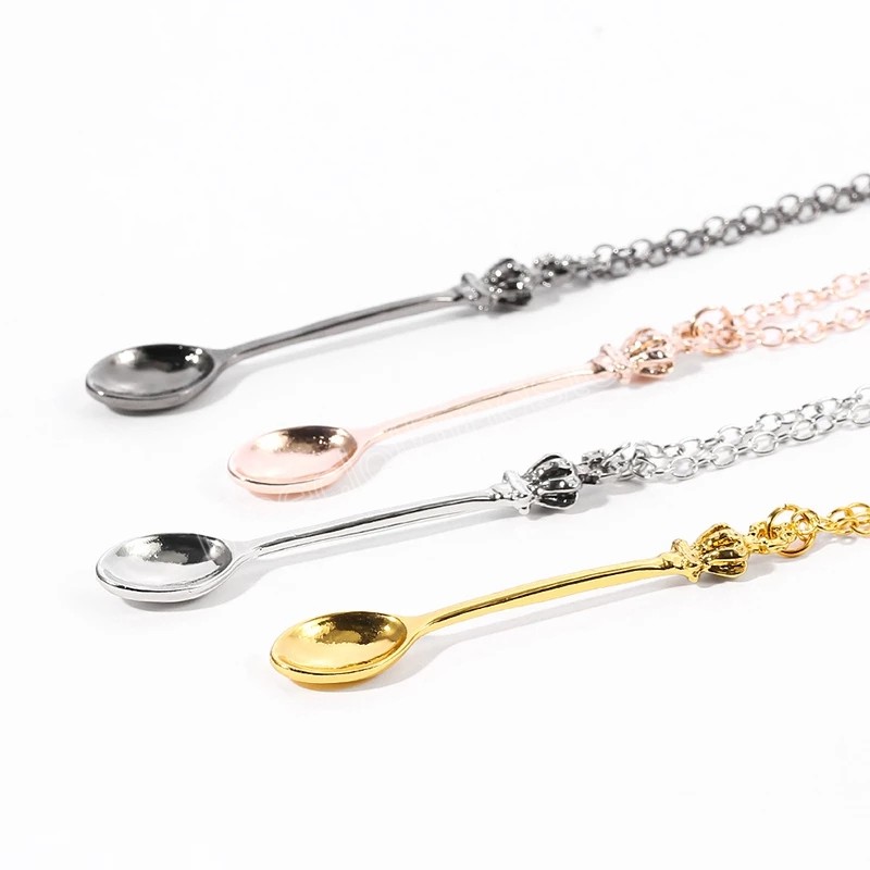 Gouden zilveren kleur kroon mini -thee lepel hanger ketting voor vrouwen mannen eenvoudige lange metalen ketting ketting sieraden accessoires