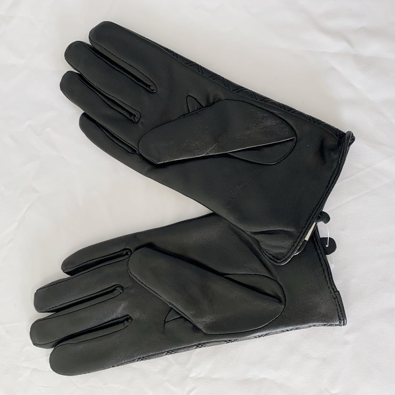 2023 Womens Leather Gloves Designer Fårskinn Päls Integrerad Cycling Warm Fingertip Gloves278a