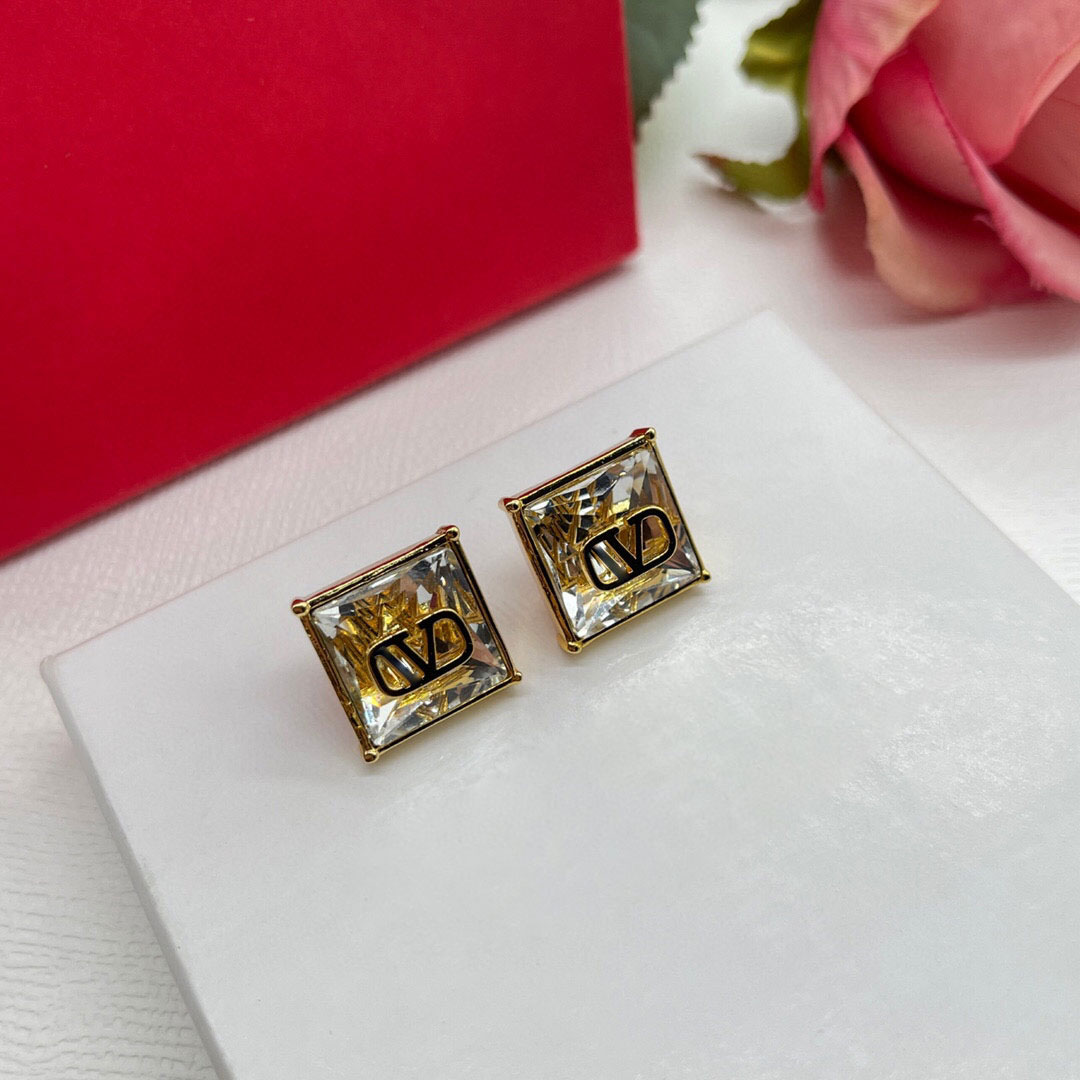 Boucles d'oreilles Bijoux 18 carats plaqué or Stud Femmes Designer Boucle d'oreille Goujons Lettre V Diamants Luxurys Golden Fashion pour Gilr Valentin247R