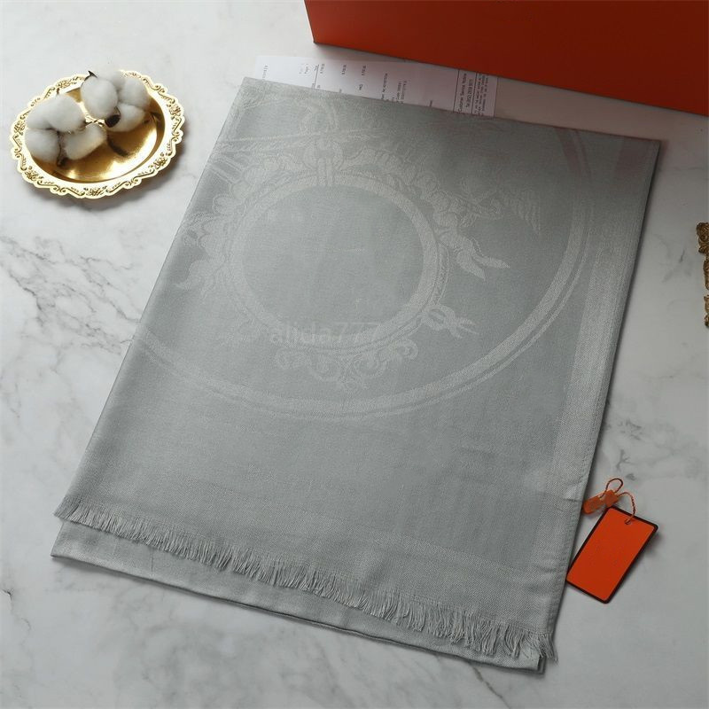 Scarf For Men and Women Oversized Classic Check Shawls Scarves Designer luxury Gold silver thread plaid thin Silk scarfs Shawl size 180x70 cm H Wholesale