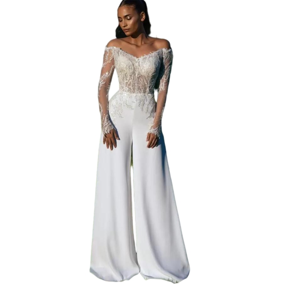 Tuta da spiaggia in pizzo con macchie Abiti da sposa a trapezio con maniche lunghe 2023 Abiti da sposa con spalle scoperte e pantaloni Boho Vestido De Novia