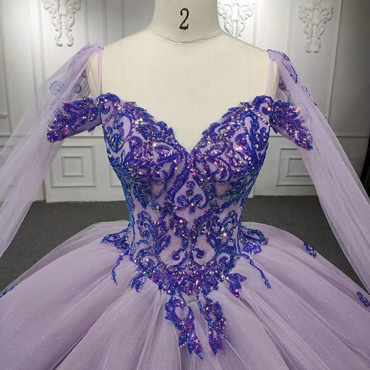 Sparkly Purple Quinceanera Dress Ball Ballkl￤nningar f￶r Sweet 16 Girls Sequined Applices Vestidos de Fiesta 15 f￶delsedagsfestkl￤nningar