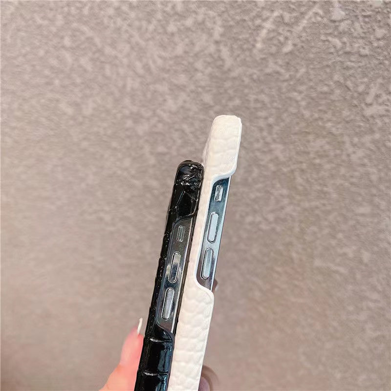 Fashion phone cases iPhone 12 Pro Max 11 11Pro 13Pro 13 Promax X XS XR XSMax 6 7 8 Plus luxury letter printing hardware bracelet phone protection