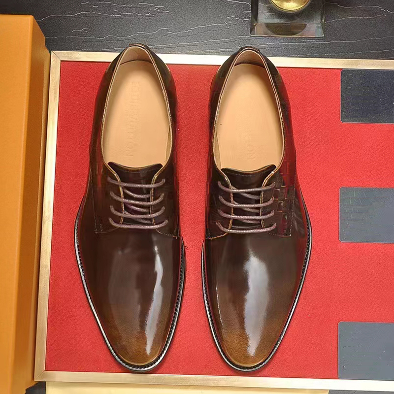 2022 Design luxe mode chaussures habillées hommes lettres métal cuir véritable bout pointu hommes affaires Oxfords messieurs chaussures à lacets rayure décontracté confort chaussure taille 45