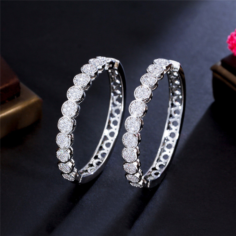 4 cm lyx AAA Cubic Zirconia Circle Designer Hoop ￶rh￤ngen f￶r kvinnor Br￶llopsengagemang 14K Guldpl￤terad koppar￶rh￤ngen Party Valentines Day Jewelry Gift