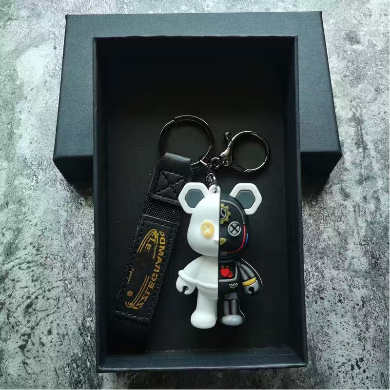 Mechanical Bear Personality Car Keychains for Men Women Söt tecknad leksak Casual Par Key Chain Bag Hanging Brand Gift Designers 274e