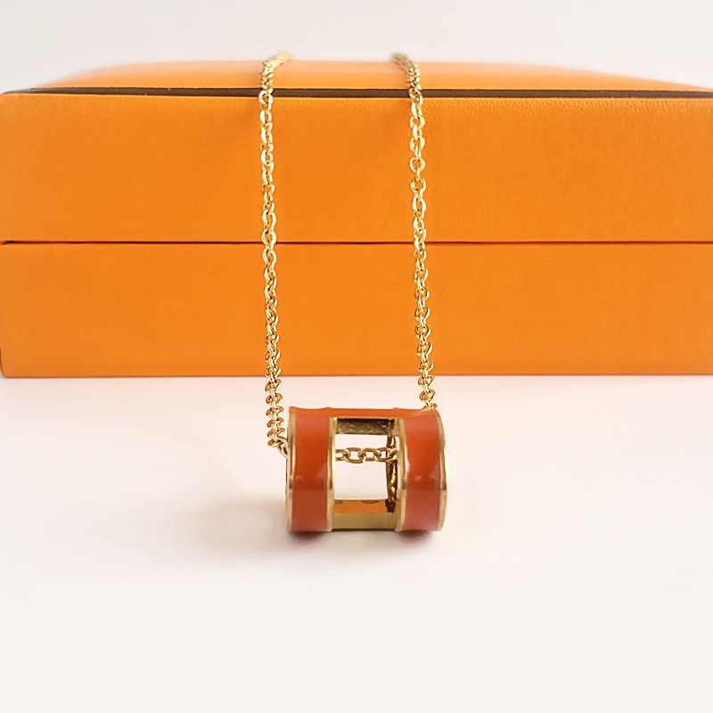Designer classico di lusso H collane a pendente Donne 18k oro collana Design di lusso Gioielli Gifts a colori9223900