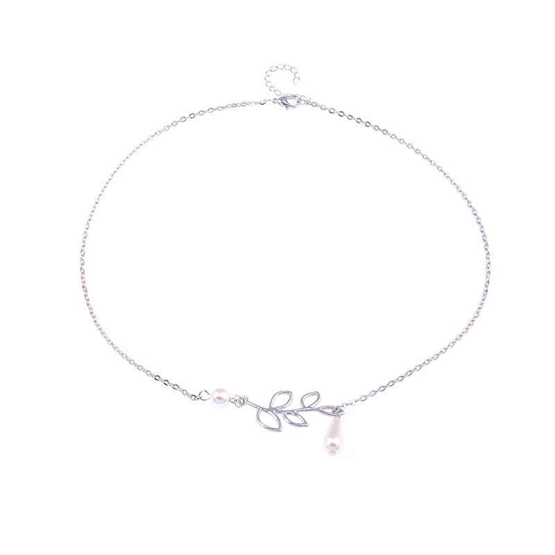 Bohème Vintage Simple Casual Creux Feuille Blanc Simulé Perle Goutte D'eau Pendentif Collier Clavicule Chaîne Bijoux