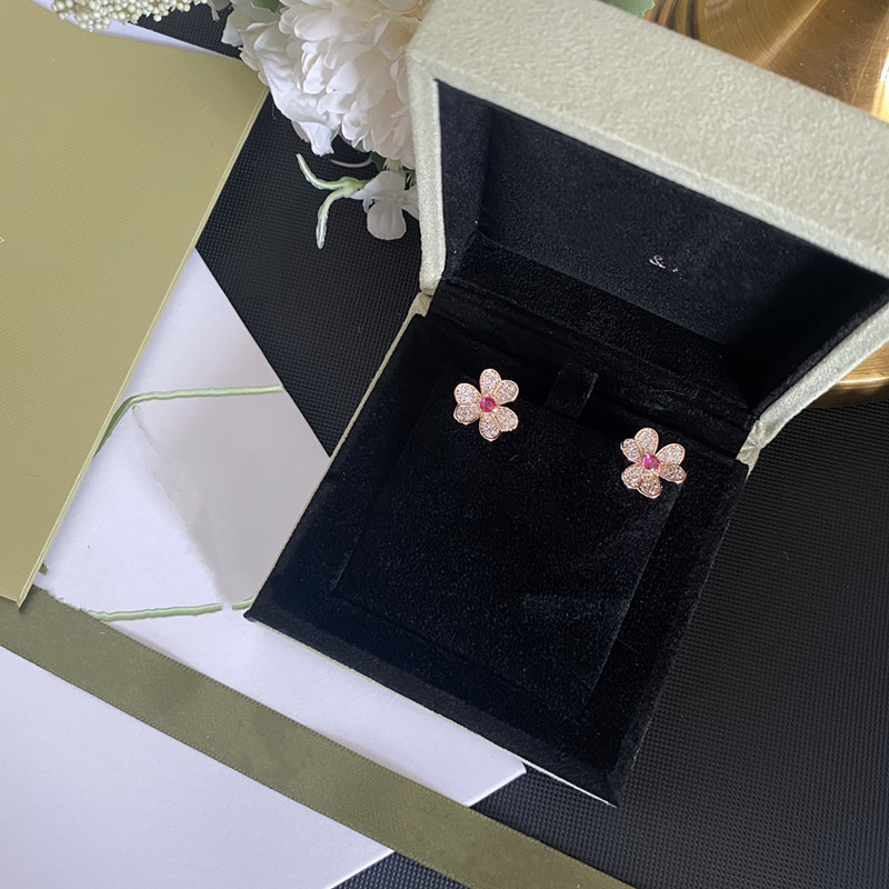 2022 luxo feminino trevo studs rosa ouro clássico flor marca pérola brincos vermelho meninas jóias presente para festa wedding4545651