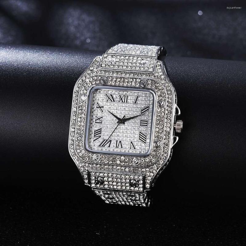 Нарученные часы роскошные мойссанит со льготыми часы хип -хоп вниз Unisex Diamond Wath