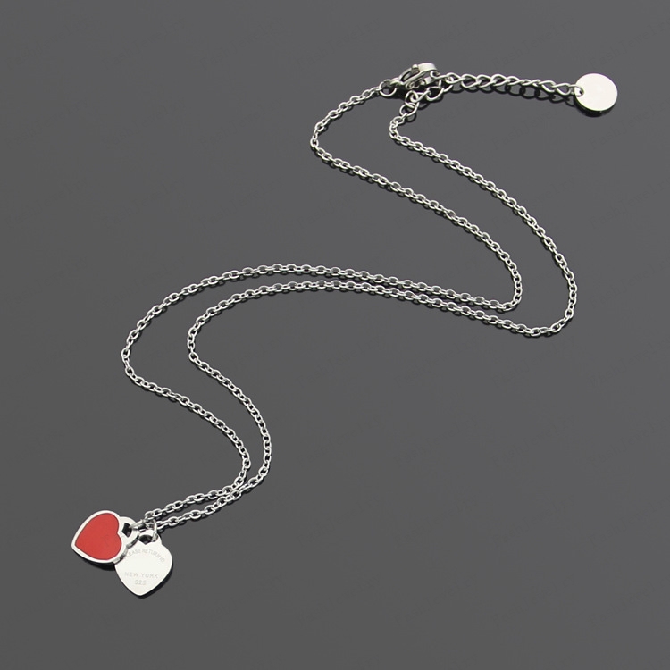 Designer Luxury Heart-Shaped Pendant Halsband Armband Kvinnor Rostfritt stål Par Pendantsmycken Valentinsdag GI209F