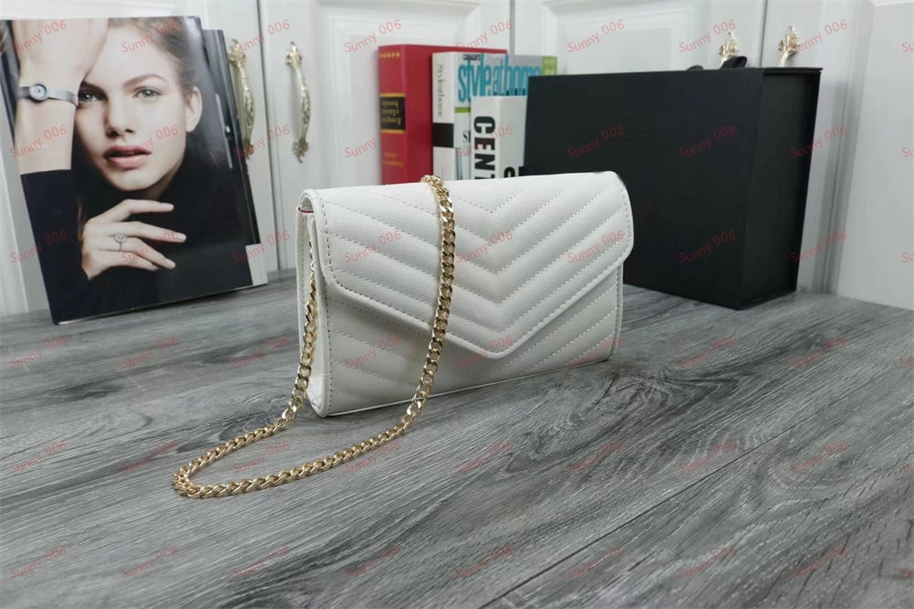 Designer Versaile Chain Cross Body Bag Fashion Luxury Envelope Bag Flera färger Purses Single Shoulder Flap Stick Picks