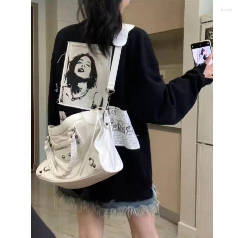 Bolsos de noche Black Gothic Rivet Y2K GRunge Handbag Mujeres Punk Dark Estética diseñadora White Harajuku Corea Casual Vintage Mango261d
