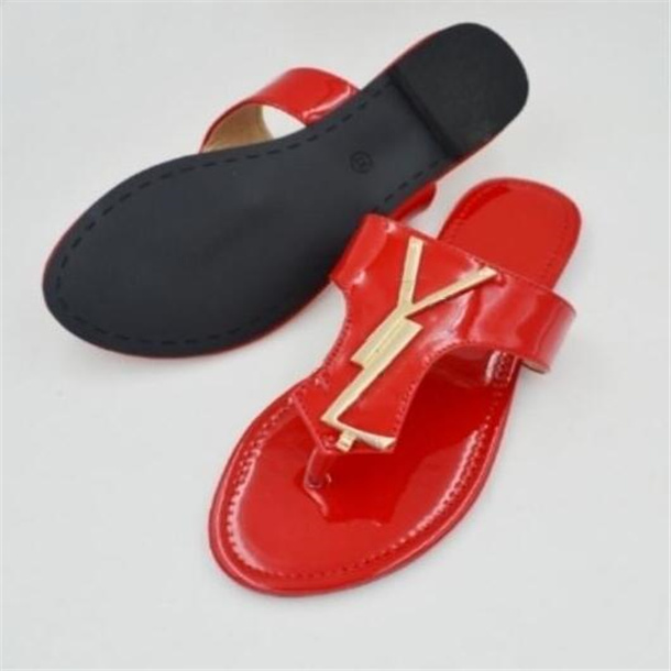 Sandali da donna firmati Perizoma Moda Pantofole di lusso Infradito da donna in pelle Scarpe da spiaggia estive Scivoli casual