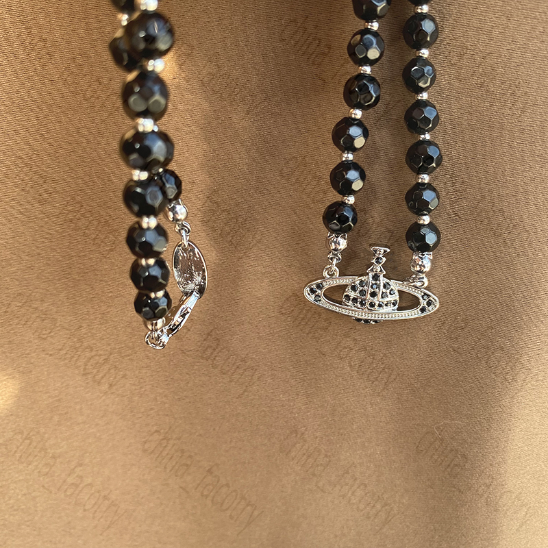 Collana di gioielli firmati Collana di diamanti pieni di diamanti a strato singolo in cristallo nero Collana con colletto a vento scuro punk uomini e donne253n