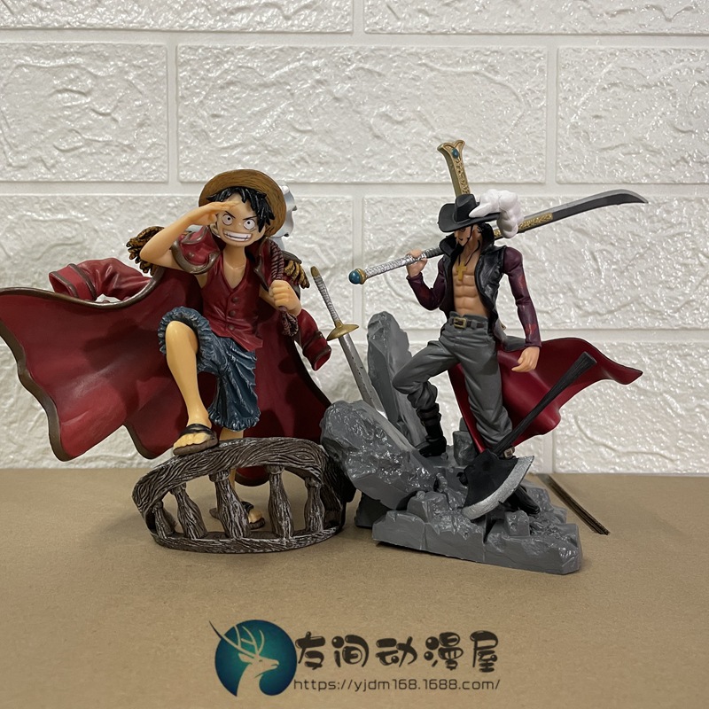 Nyhetsspel Anime One Piece Figure Toys Top War Luffy Dracule Mihawk Action Figur Desktop Decorations Figurer Julklappstaty Toy Toy
