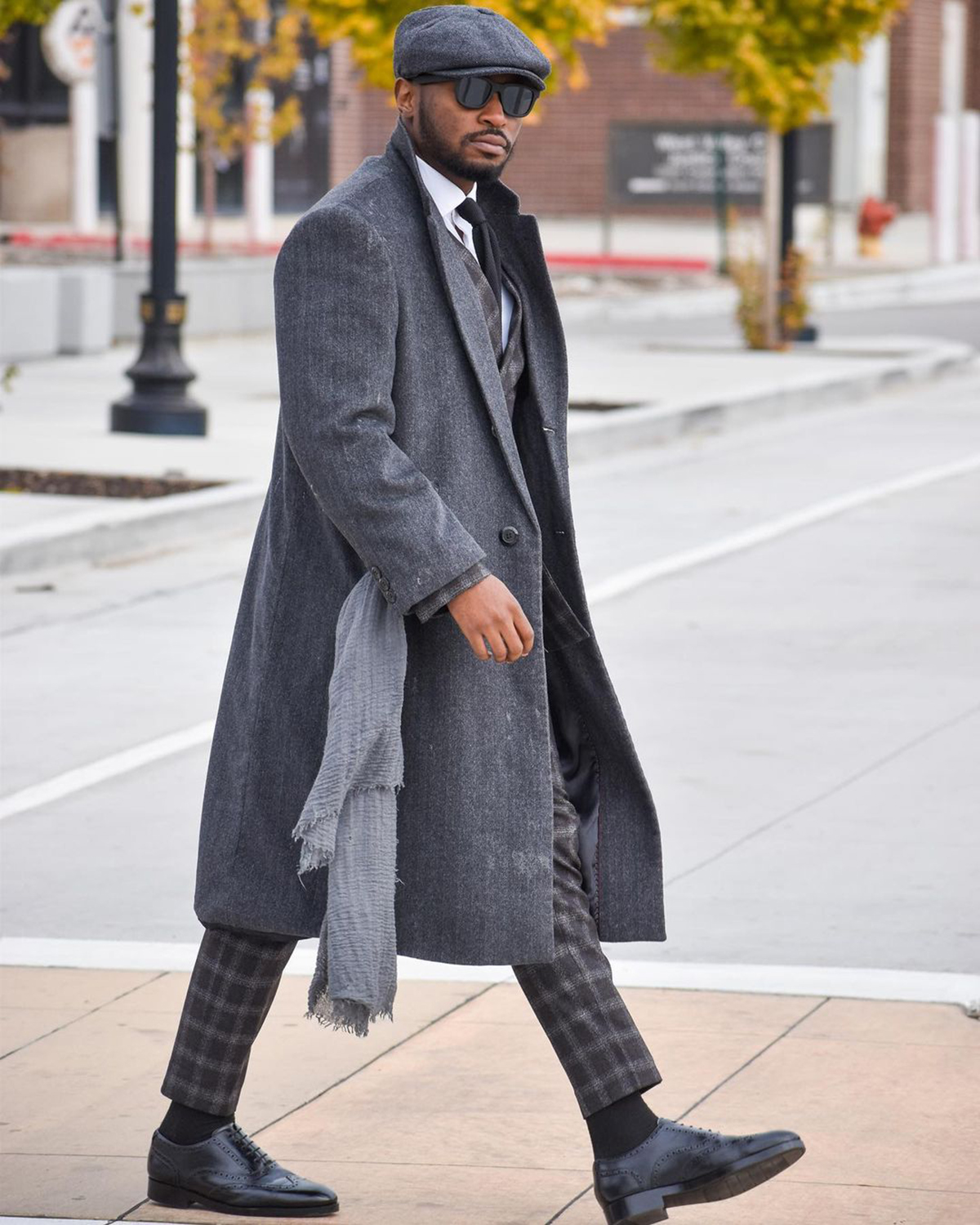 Une pièce beau smoking de mariage hommes costume long manteau décontracté en laine deux poches extérieures costume d'affaires personnalisé moderne évent arrière en vrac automne hiver