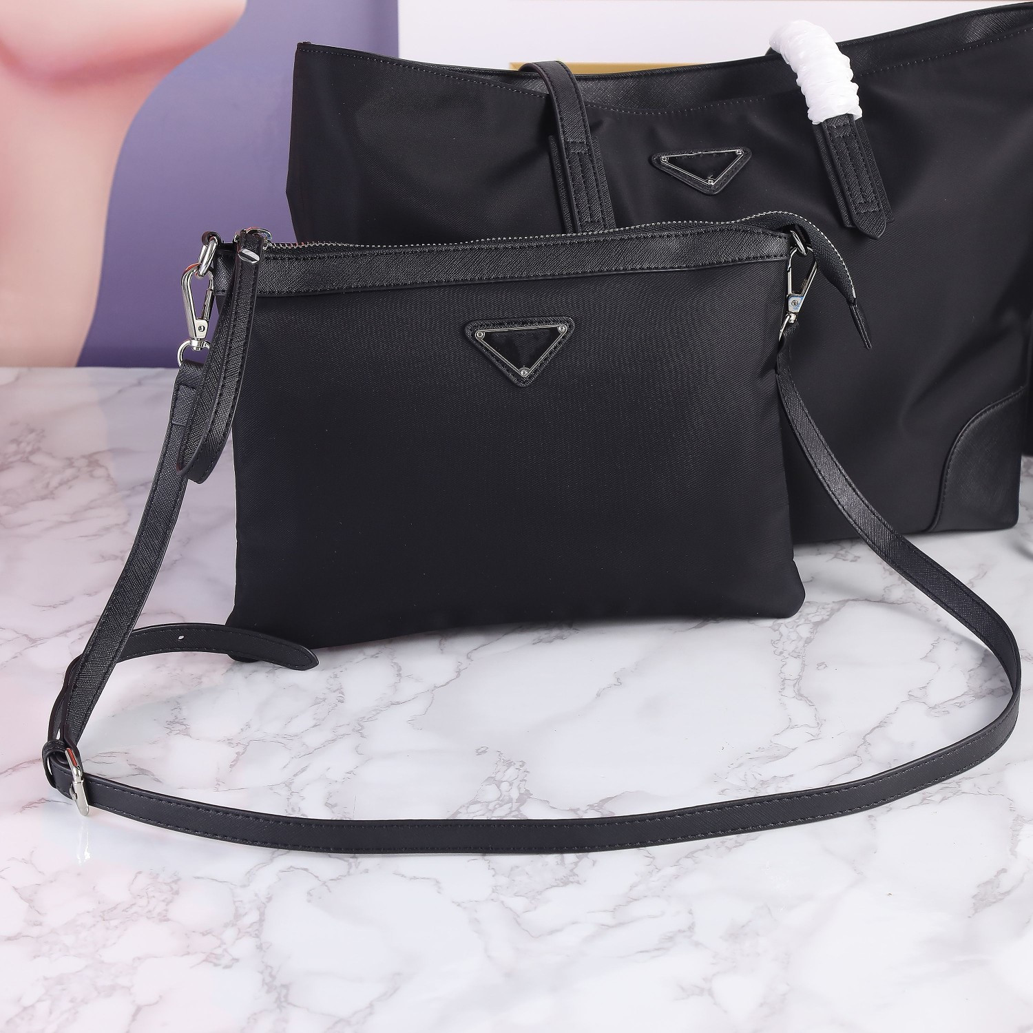 TOTE BAD Znany projektant fajny praktyczny praktyczny na ramiona torebka na ramiona Kobiety wielka torebka monety Crossbody Casual Square Canvas Wall2898