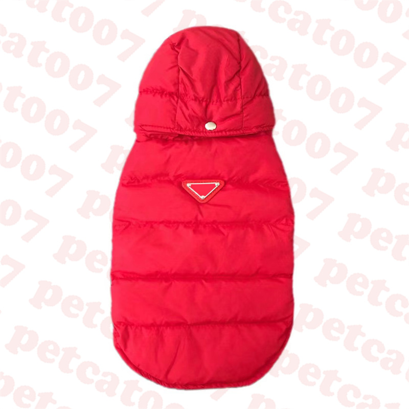 Animali domestici Gilet rosso Cappotto Abbigliamento cani Triangolo Logo Giacca animali Natale Cani Capispalla Due colori298a