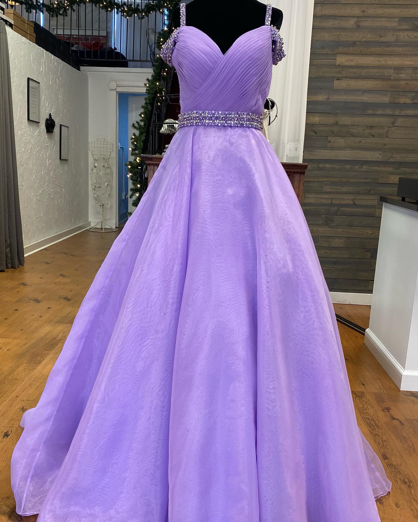 Preteen Teen Girls Pageant Dress 2023 Ballgown Detailed AB Stones Juliet Sleeves Little Kid Formal Party Birthday Wedding Guest Gown Orchid Ice-Blue Fuchsia Organza