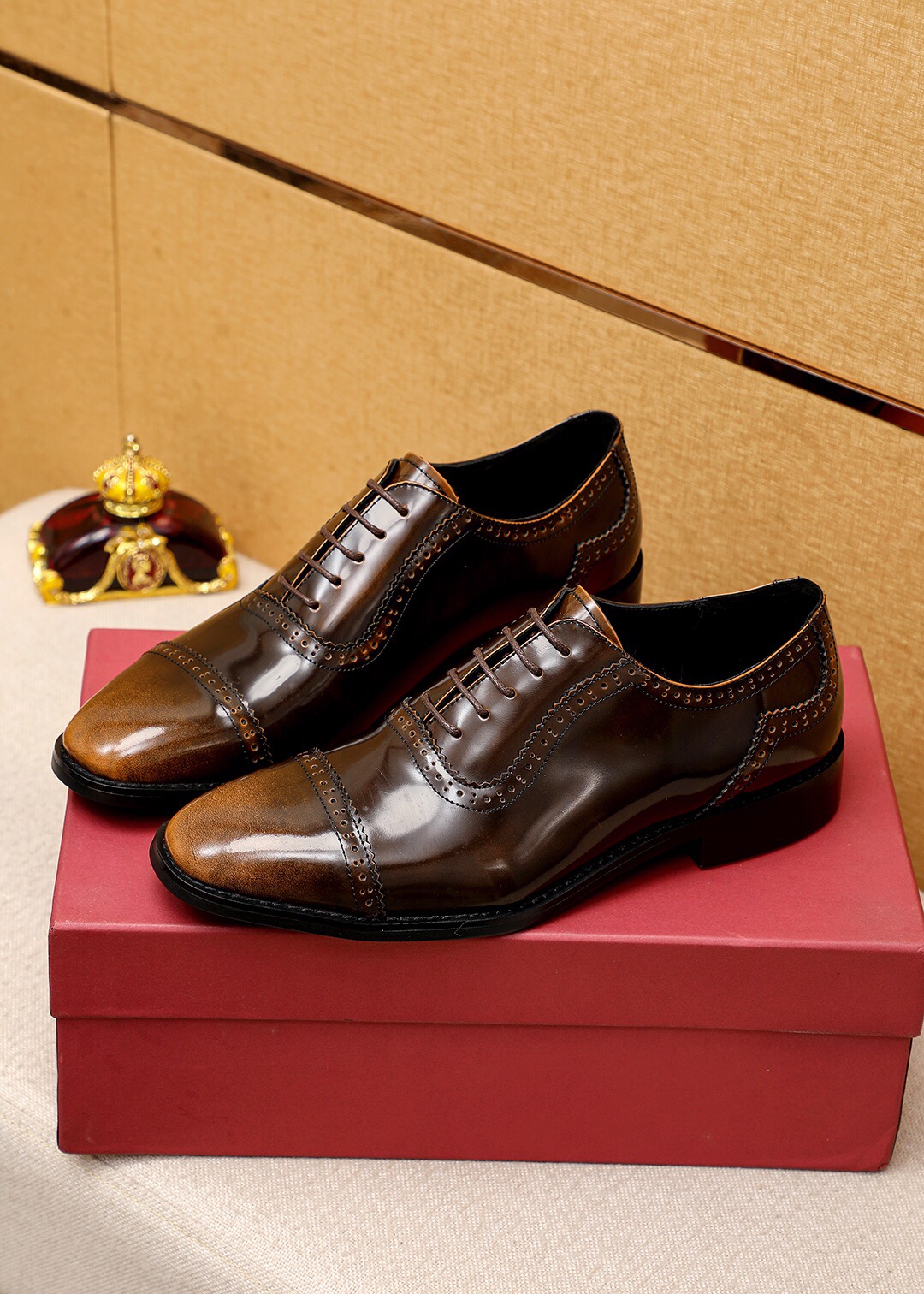 NYA 2023 MÄNSMARMARKLÄDER MEN MEN Formella affärsmode Brugy Shoes Manlig avslappnad äkta läder Bröllopsfest Loafers Storlek 38-45