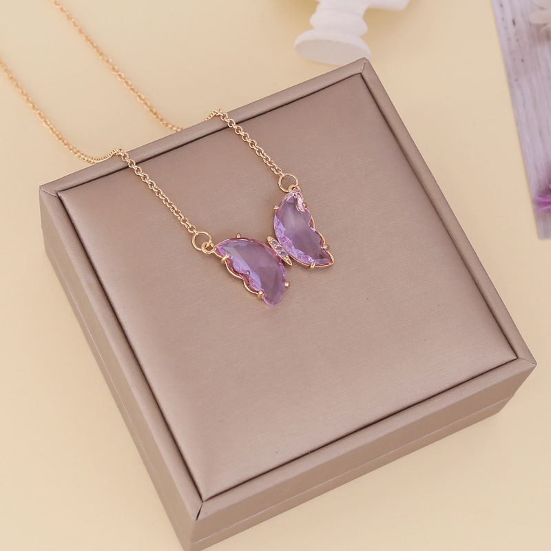 Glass Crystal Butterfly Necklace Translucent Luxury Jewelry Women Pendant Necklace Simple And Elegant Opp Plastic Packaging