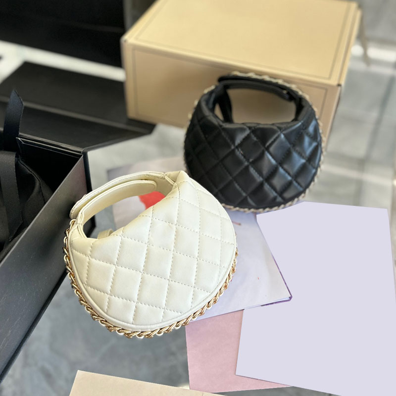 23Ss Womens Classic Mini Moon Clutch Bags Lambskin Genuine Leather Black White Chain Arround Bag Outdoor Sacoche Lipstick Cosmetic265E