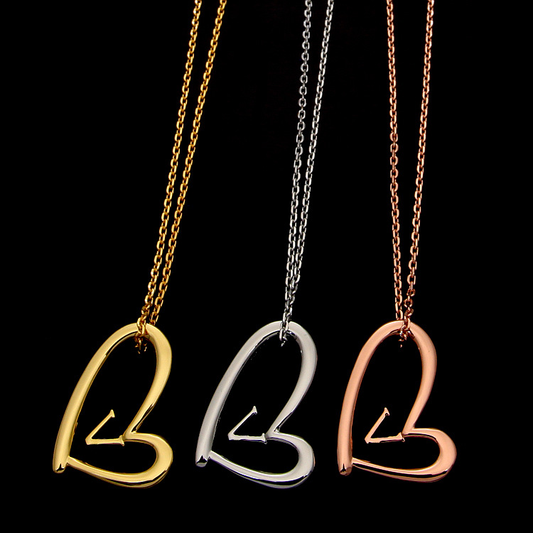 Titanium stalen hanger ketting v-letter liefde ketting kettingen dames ketting oorrang noppen set ontwerper sieraden v02