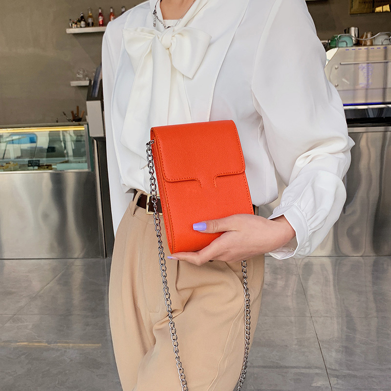 Brand Designer telefonväska för kvinnor Mini handväska Crossbody-väskor för damer med kedjerem Kvinnlig axelkoppling Messenger Bolsa HT2027