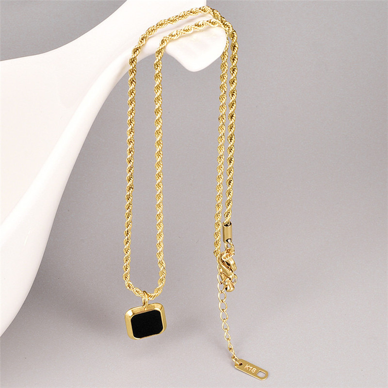 Punk Hip Hop Bijoux 18k Or Designer Collier Sud-américain Noir Carré Pendentif Colliers 316L Titane Acier Twist Corde Chaîne pour Femme Party Fashion Sautoirs