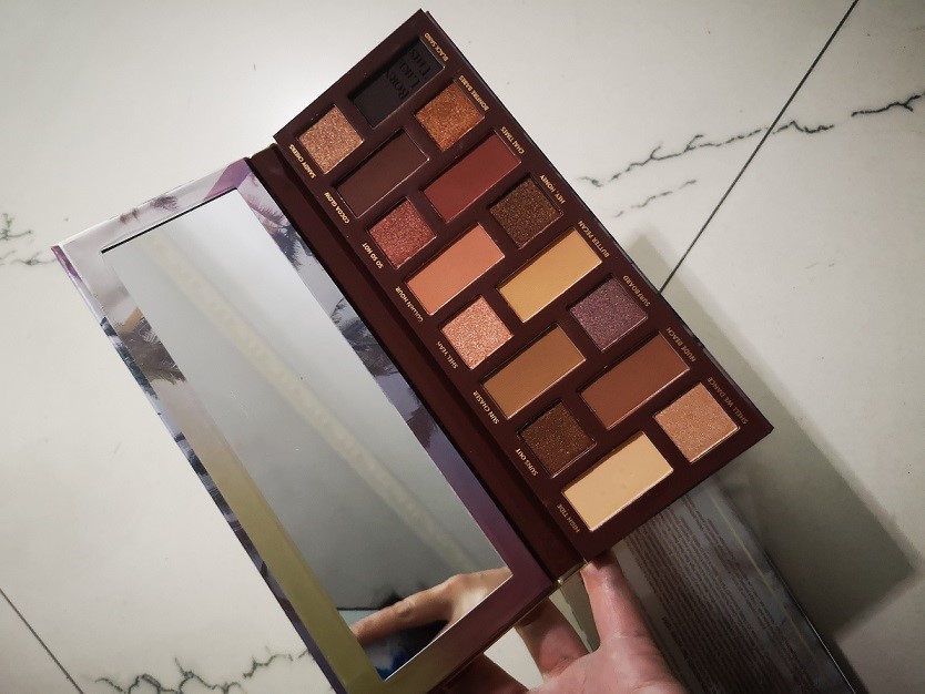 Palette di ombretti in i Cosmetici Born This WayLike This Ombretto nudo naturale Polvere pressata ad alta pigmentazione Impermeabile Shim6058019