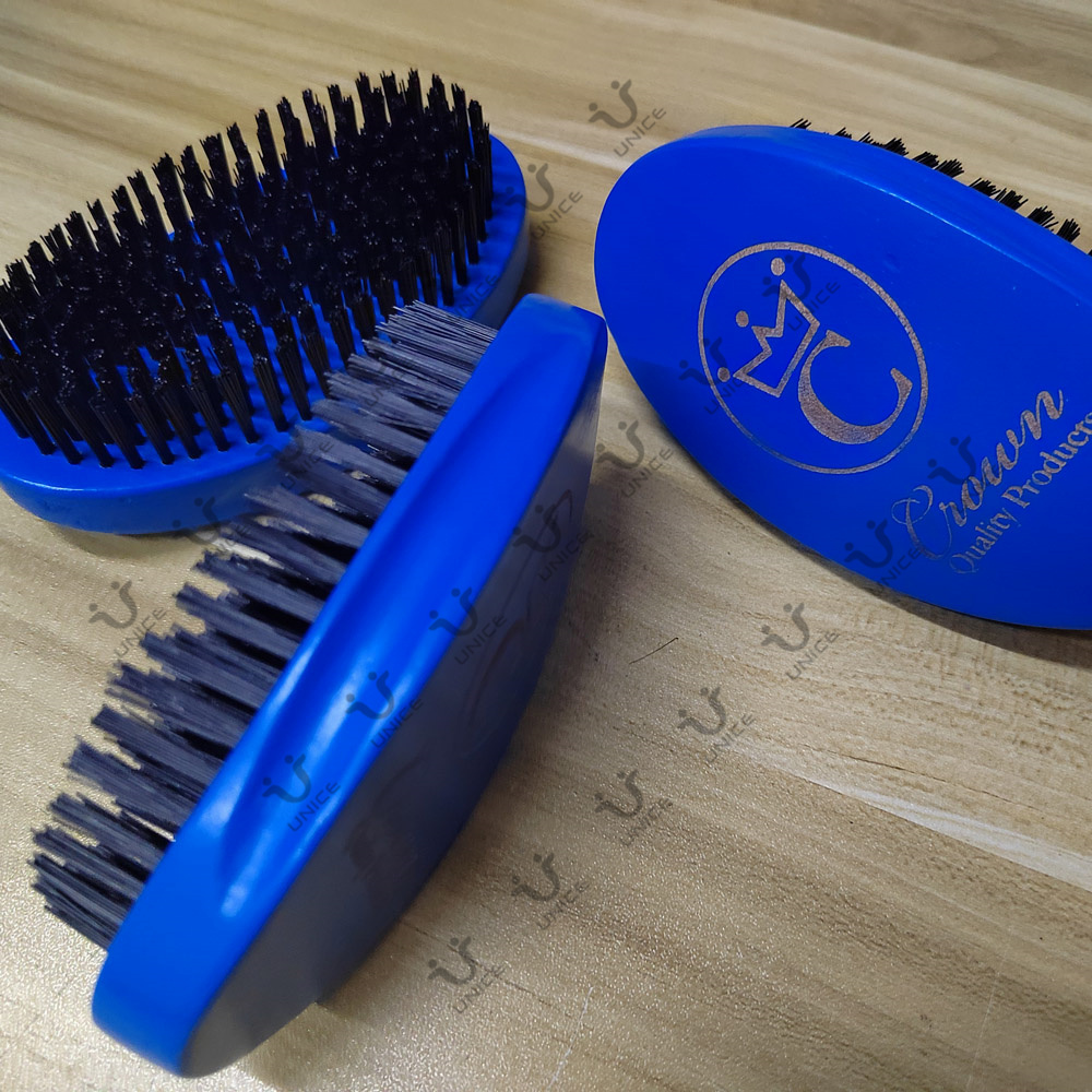 Fourniture pour Amazon Wave Brush MOQ OEM LOGO personnalisé Brosse à barbe Courbe moyenne 360 Waves Black Palm Brosses avec poils de sanglier