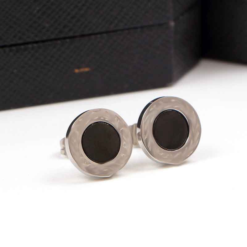 10 years factory whole new fashion titanium steel hypoallergenic B letter wide arc black and white shell earrings couple gift 2587