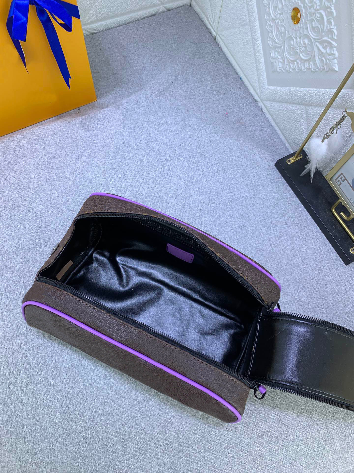 Men travel cosmetic bags organizer women cosmetic cases green purple color new designer makeup bag toiletry pouch289P