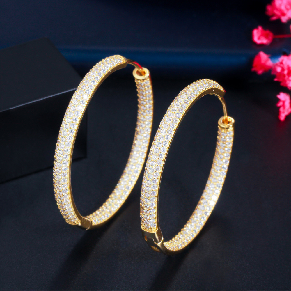 Ny designad örhängen Stud Gd Letters Pearls Pendants Copper 18K Gold Plated Anti Allergy Women Earring Ladies Designer Jewel CHR1729133