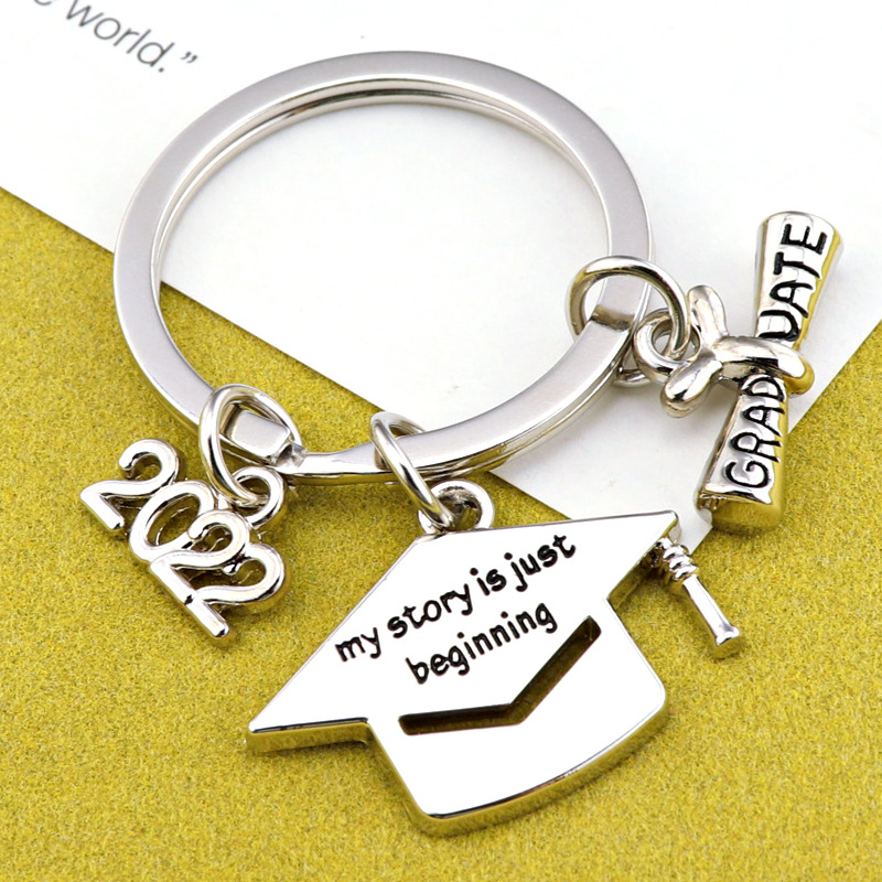 2022 Keychains de graduação Hat's Hat Metal Keychain Pingente Creative Graduation Gift Keyring